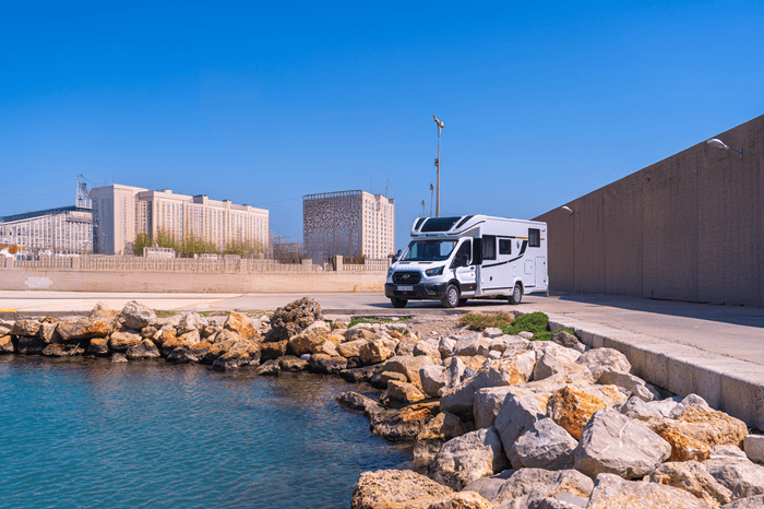 BENIMAR-TESSORO-463-UP-exterior alcala camper (1)