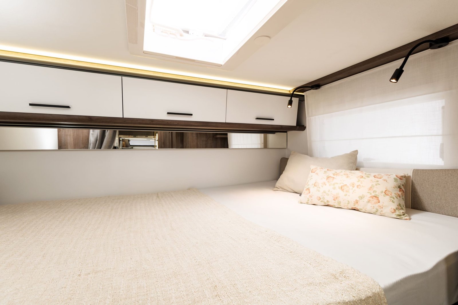 benimar Tessoro-444 interior (1)